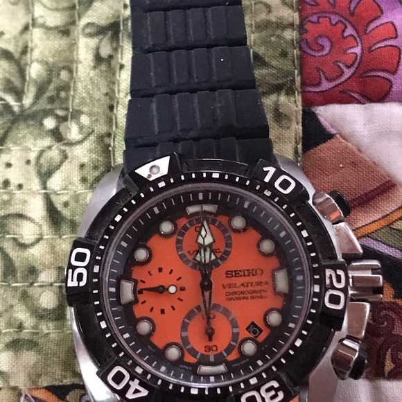 SEIKO VELATURA CHRONOGRAPH Watch - Picture 3 of 11